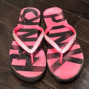 Victoria’s Secret PINK flip flops - Size 7
